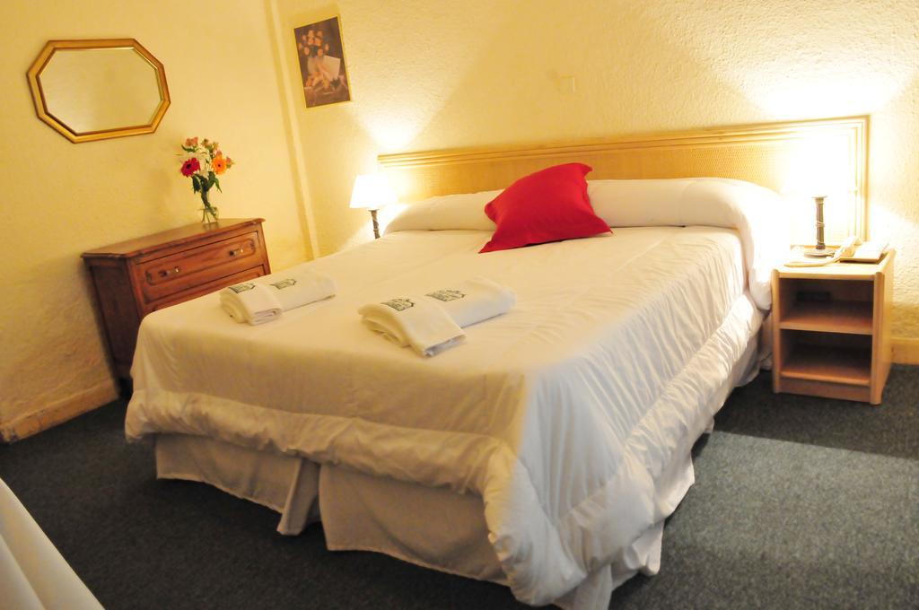Hotel Casino Carmelo Habitación foto